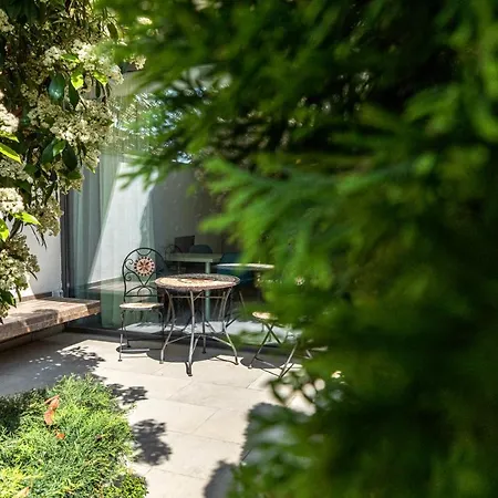 Apartment Aifen - Pentru Toata Familia In - Cu Gradina Proprie, La 2 Pasi De Plaja Eforie Nord