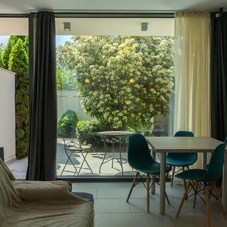 Aifen - Apartamente Pentru Toata Familia In Eforie Nord - Cu Gradina Proprie, La 2 Pasi De Plaja
