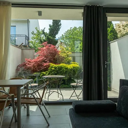 Aifen - Pentru Toata Familia In - Cu Gradina Proprie, La 2 Pasi De Plaja Eforie Nord