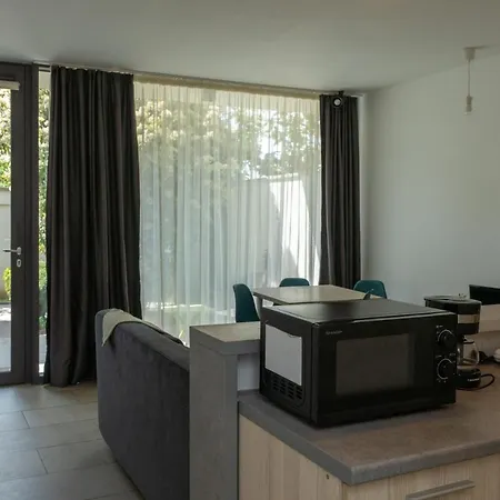 Aifen - Apartamente Pentru Toata Familia In Eforie Nord - Cu Gradina Proprie, La 2 Pasi De Plaja
