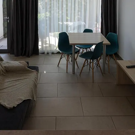 Aifen - Pentru Toata Familia In - Cu Gradina Proprie, La 2 Pasi De Plaja Apartment Eforie Nord