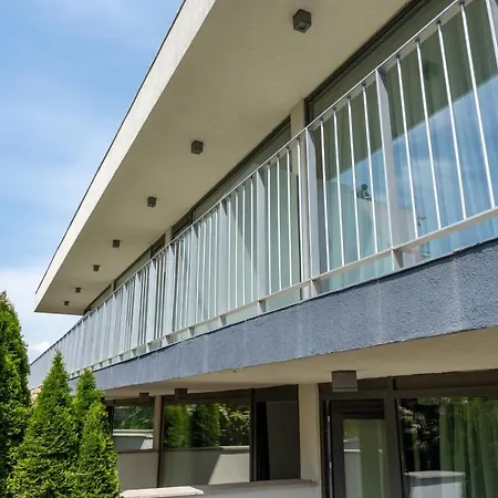 شقة Aifen - Pentru Toata Familia In - Cu Gradina Proprie, La 2 Pasi De Plaja