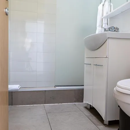 Aifen - Pentru Toata Familia In - Cu Gradina Proprie, La 2 Pasi De Plaja Apartment Eforie Nord