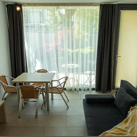 Aifen - Apartamente Pentru Toata Familia In Eforie Nord - Cu Gradina Proprie, La 2 Pasi De Plaja Lejlighed Eforie Nord