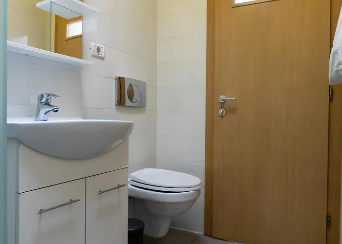 شقة Aifen - Pentru Toata Familia In - Cu Gradina Proprie, La 2 Pasi De Plaja 4*