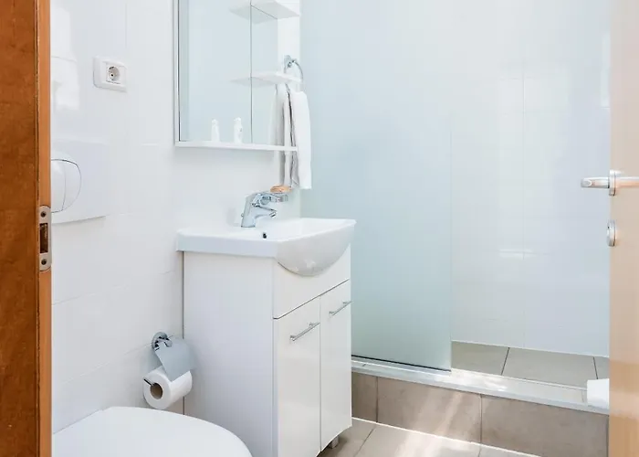 Aifen - Pentru Toata Familia In - Cu Gradina Proprie, La 2 Pasi De Plaja شقة 4*